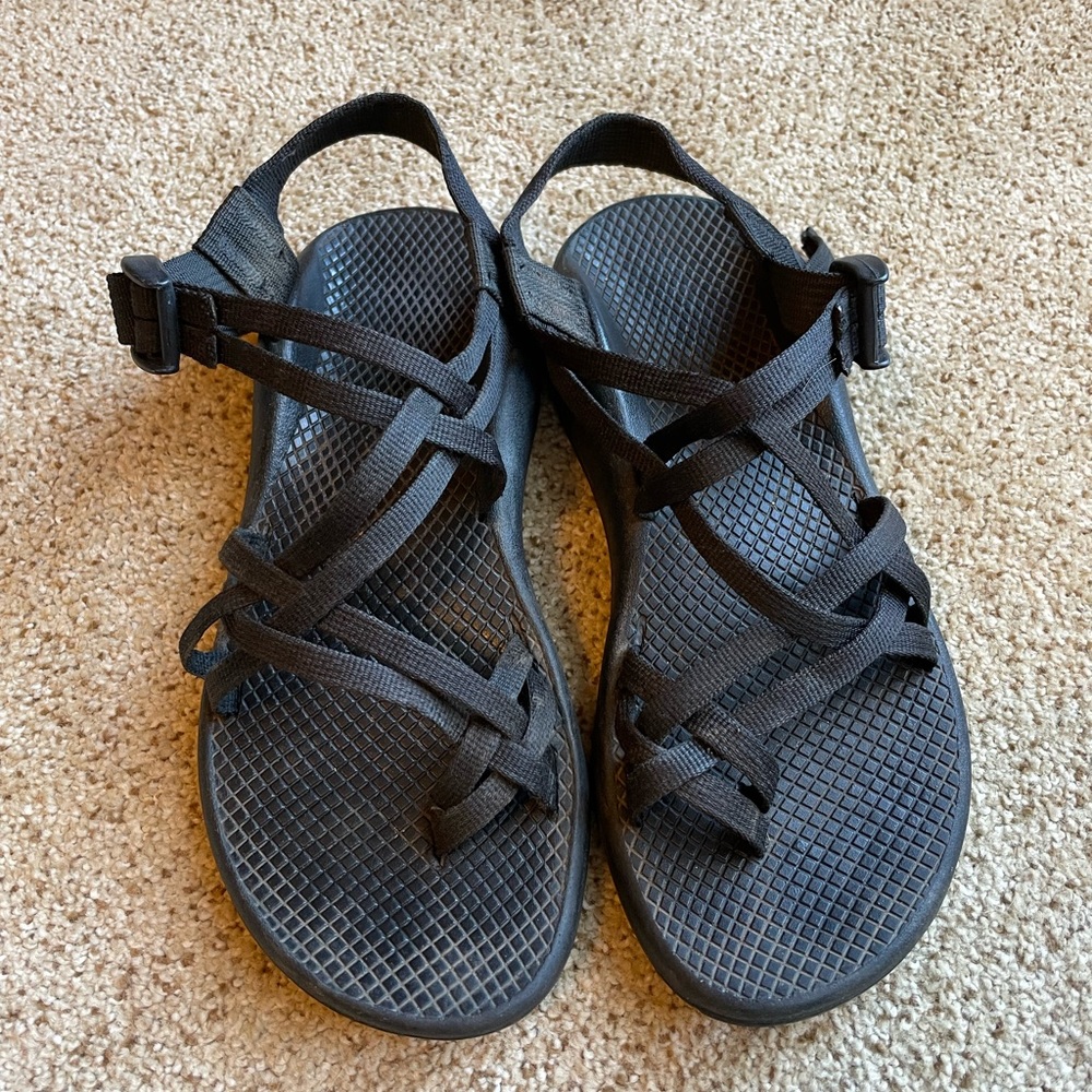 Chaco Women's Z/Cloud X2 Two Strap Black size 8